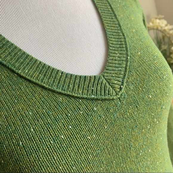 Vintage Old Navy Lambswool Blend Vneck Sweater - Picture 7 of 14